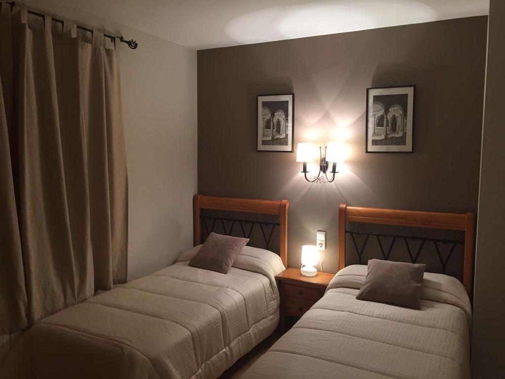 Apartamentos Residencial Fornocal Alquezar Bagian luar foto